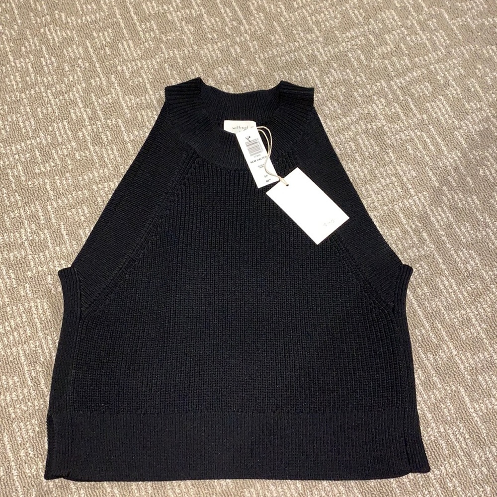 Black crop top